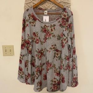 See in love bell sleeve babydoll top